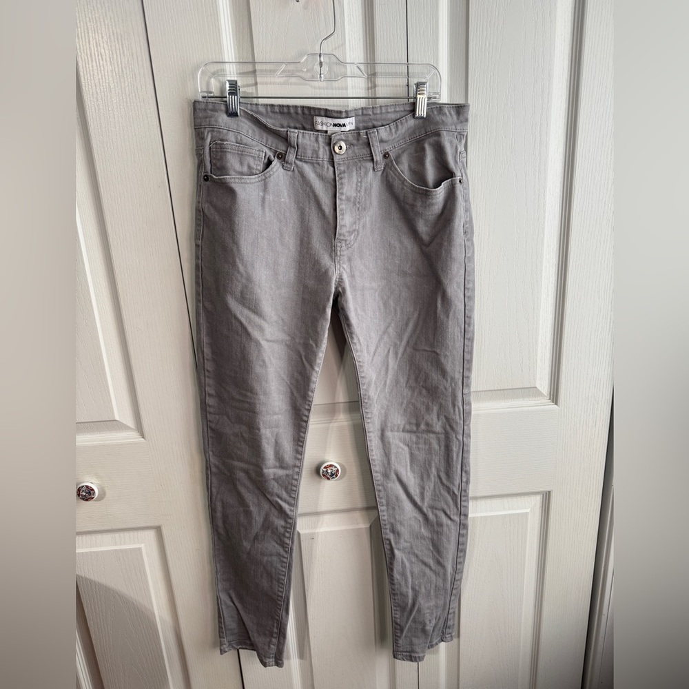 Fashion Nova gray skinny‎ men’s jeans size 32